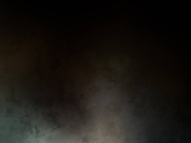 Siyah bir arkaplan önünde duran bir kişi