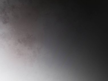 Snowboard 'da havada bir kişi