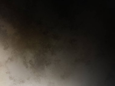 Siyah gömlekli bir adam ve siyah beyaz bir fotoğraf.