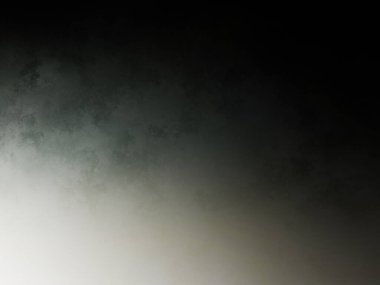 Rampada kaykay süren bir adam.