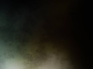 Takım elbiseli ve kravatlı bir adam tenis raketi tutuyor.