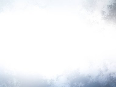 Karlı bir yüzeyde snowboard süren bir insan.