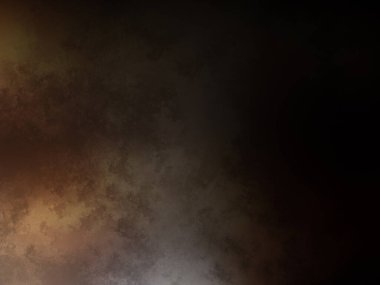 Takım elbiseli ve kravatlı bir adam ateşin önünde duruyor.