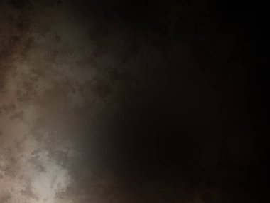 Takım elbiseli ve kravatlı bir adam karanlık bir arka planın önünde duruyor.