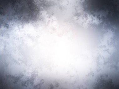 Sörf tahtasında suda bir insan.