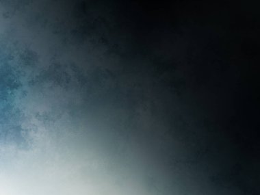 Sörf tahtasında suda bir insan.