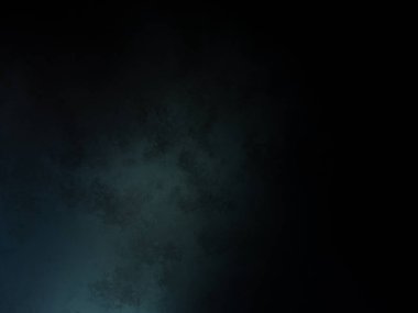 Karlı bir yüzeyde snowboard süren bir insan.