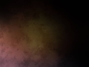 Takım elbiseli ve kravatlı bir adam tenis raketi tutuyor.