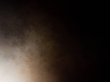 Takım elbiseli ve kravatlı bir adam tenis raketi tutuyor.