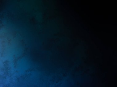 Takım elbiseli ve kravatlı bir adam tenis raketi tutuyor.