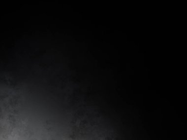 Karla kaplı yamaçta kar kayağı yapan bir adam.