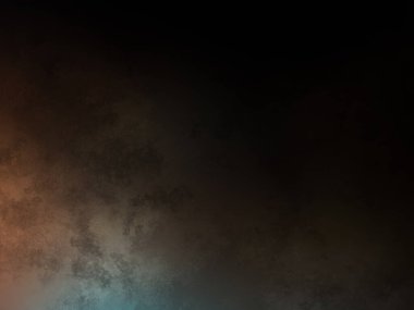 Karanlık bir yüzeyde kaykay süren bir adam.