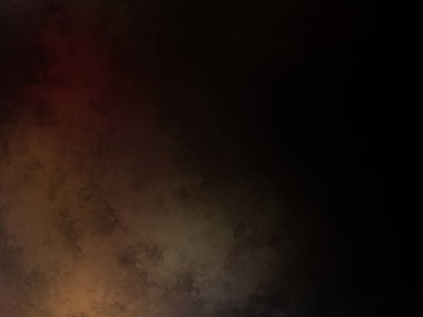 Takım elbiseli ve kravatlı bir adam duvarın önünde duruyor.