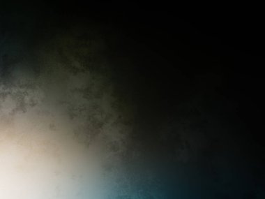 Tenis kortunda raket tutan bir adam.