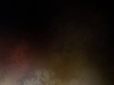 Karanlık gökyüzünde kırmızı ve sarı bir ışıkla uçan bir uçak.