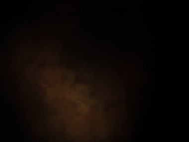 Biraz bulutlu karanlık bir gökyüzü.