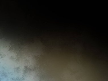 Sörf tahtasında sörf yapan bir insan.