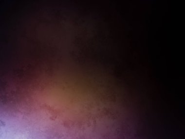 Siyah arkaplanı olan mor ve mavi bir arkaplan