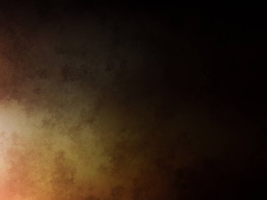 Bir adam kortta tenis raketi tutuyor.