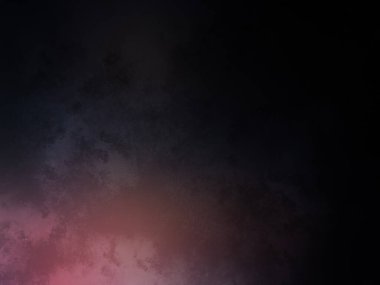 Pembe ve mavi bulutlu karanlık bir gökyüzü