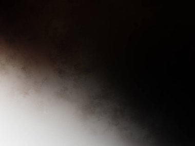 Takım elbiseli ve kravatlı bir adam tenis raketi tutuyor.