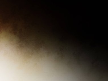 Takım elbiseli ve kravatlı bir adam tenis raketi tutuyor.