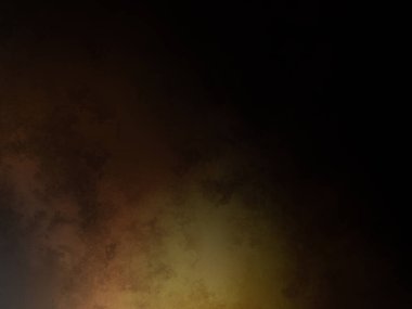 Bir adam elinde tenis raketi tutuyor.