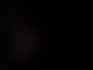 açık renk dizaynlı koyu bir arkaplan