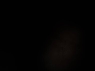 açık renk dizaynlı koyu bir arkaplan