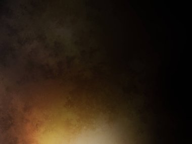 Takım elbiseli ve kravatlı bir adam karanlık bir arka planın önünde duruyor.