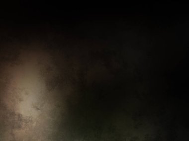 Takım elbiseli ve kravatlı bir adam duvarın önünde duruyor.