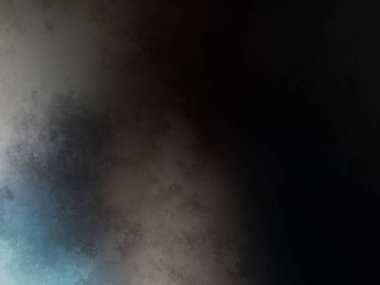 Elinde tenis raketi tutan biri.