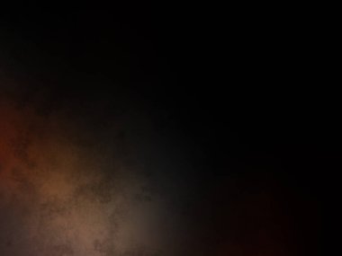 Elinde mikrofon tutan takım elbiseli ve kravatlı bir adam.