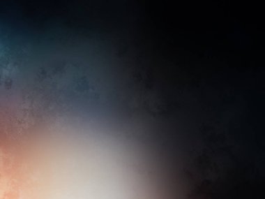 Tenis kortunda raket tutan bir adam.