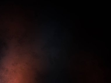 Takım elbiseli ve kravatlı bir adam ateşin önünde duruyor.