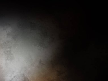 Elinde tenis raketi tutan biri.