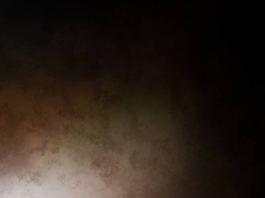 Takım elbiseli ve kravatlı bir adam duvarın önünde duruyor.