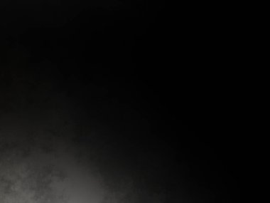 Siyah gömlekli ve beyaz gömlekli bir adam.