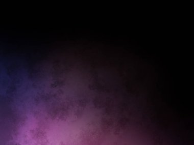 Mor ve mavi arka planda duran takım elbiseli ve kravatlı bir adam.