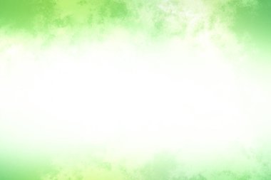 Sahilde sörf tahtası tutan biri.