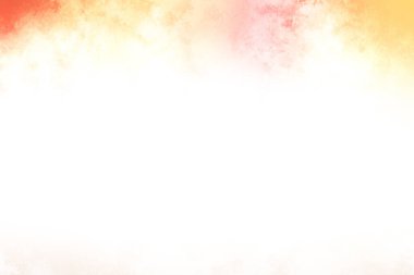 Karla kaplı yamaçta kar kayağı yapan bir adam.