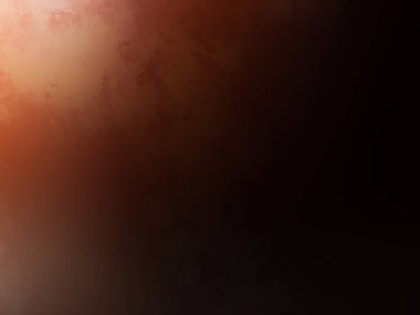 Bir adam kortta tenis raketi tutuyor.