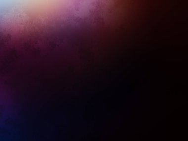 Takım elbiseli ve kravatlı bir adam tenis raketi tutuyor.