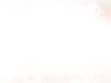 Bir adam ve bir kadın sahilde duruyorlar.