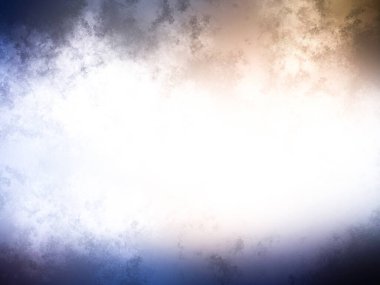 Sörf tahtasını havada tutan bir insan.