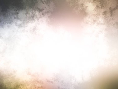 Kaykay rampasında kaykay süren biri.