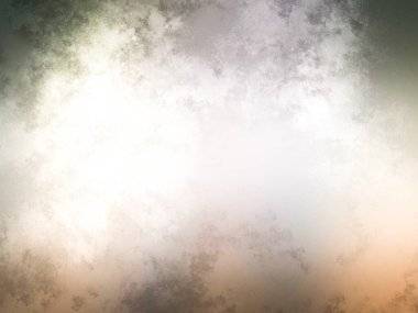 Karlı bir yüzeyde kaykay süren bir insan.