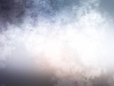 Karlı bir yüzeyde snowboard süren bir insan.