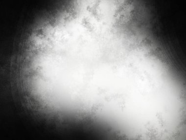 Sörf tahtasında suda bir insan.