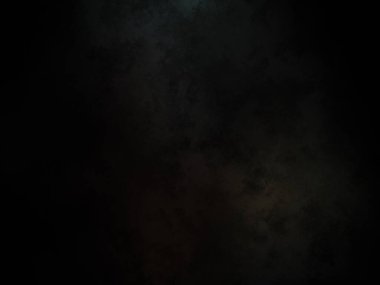 Karanlık gökyüzü ve aydınlığı olan siyah bir arkaplan.